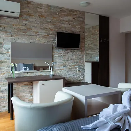 Pension Bled Konukevi 4*