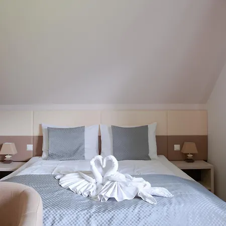 Pension Bled בית הארחה 4*