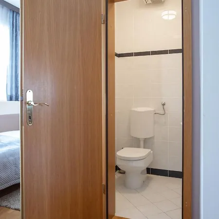 Pension Bled Konukevi 4*
