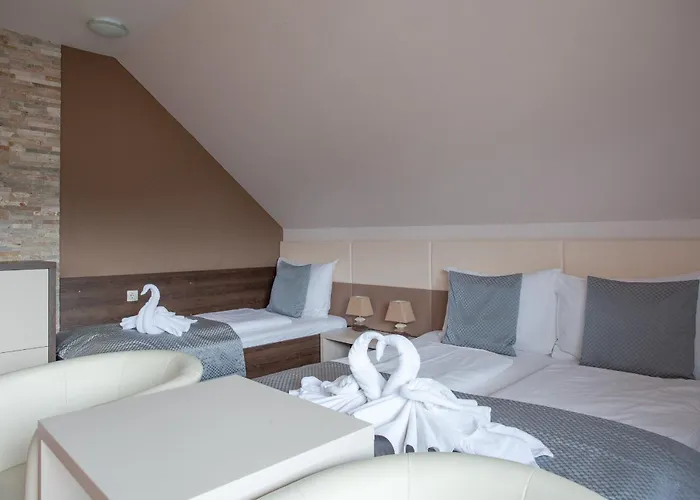 Hiša za goste Pension Bled 4*