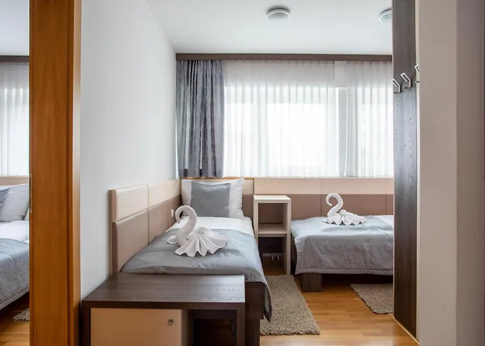 Hiša za goste Pension Bled 4*