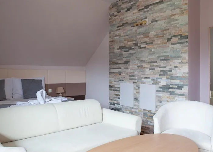 布莱德膳食公寓酒店 招待所 布莱德