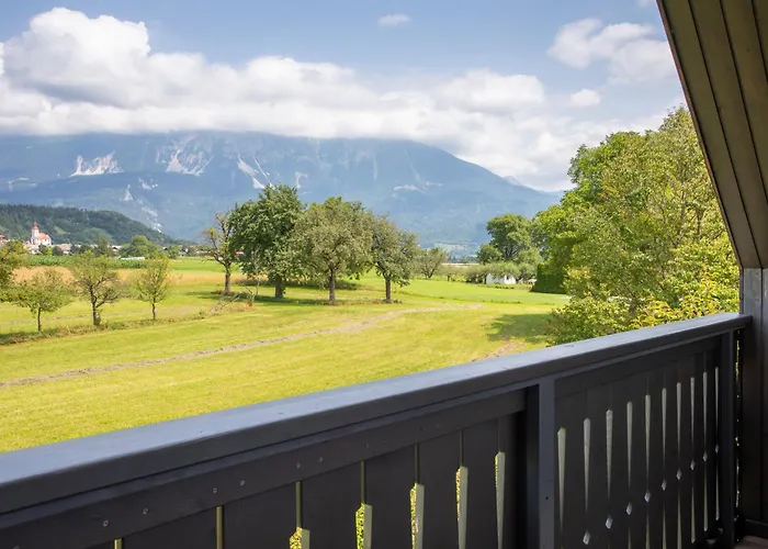 布莱德膳食公寓酒店 4*