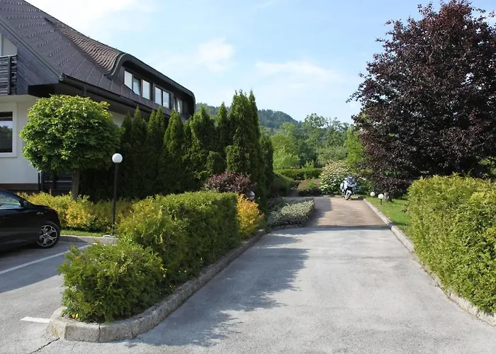 布莱德膳食公寓酒店 招待所